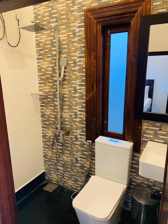 Village Hotel Northern Point Point Pedro 外观 照片